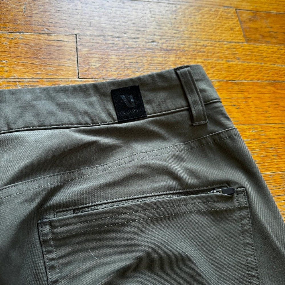 Vuori Meta Pant Mens W32 L30 Charcoal Grey Slim Tapered Performance Chino V430-S - Picture 8 of 10